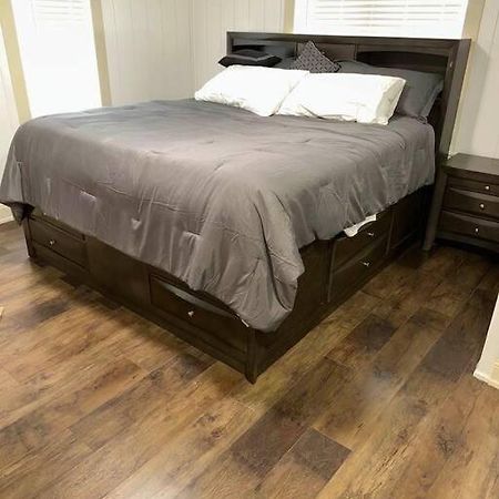 Apartamento Hot Tub 5 Beds Moorhead Exterior foto